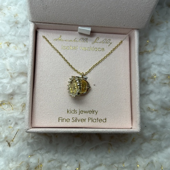 Mini Locket necklace, oval Locket necklace, gifts birthday gift, dainty locket - Picture 6 of 8